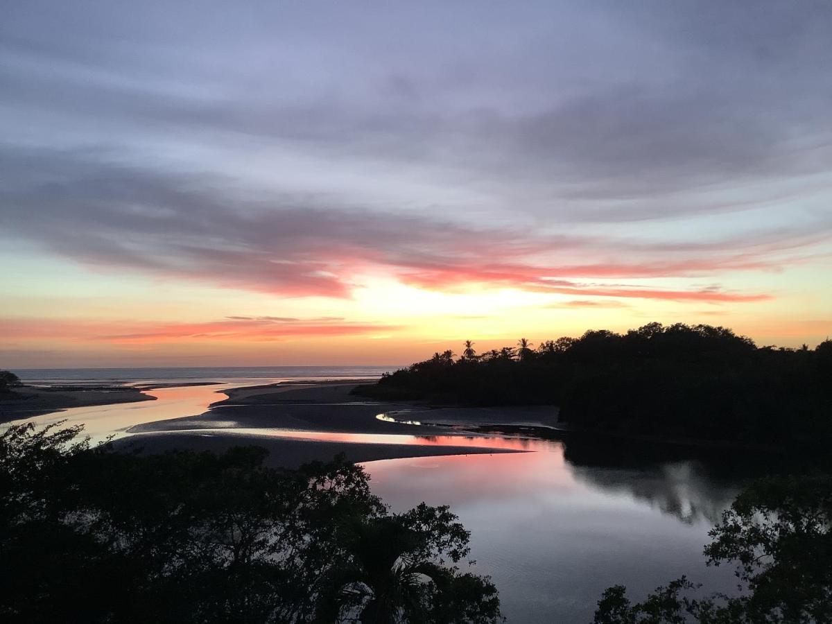 Casa Caletas Boutique Hotel Puerto Coyote エクステリア 写真