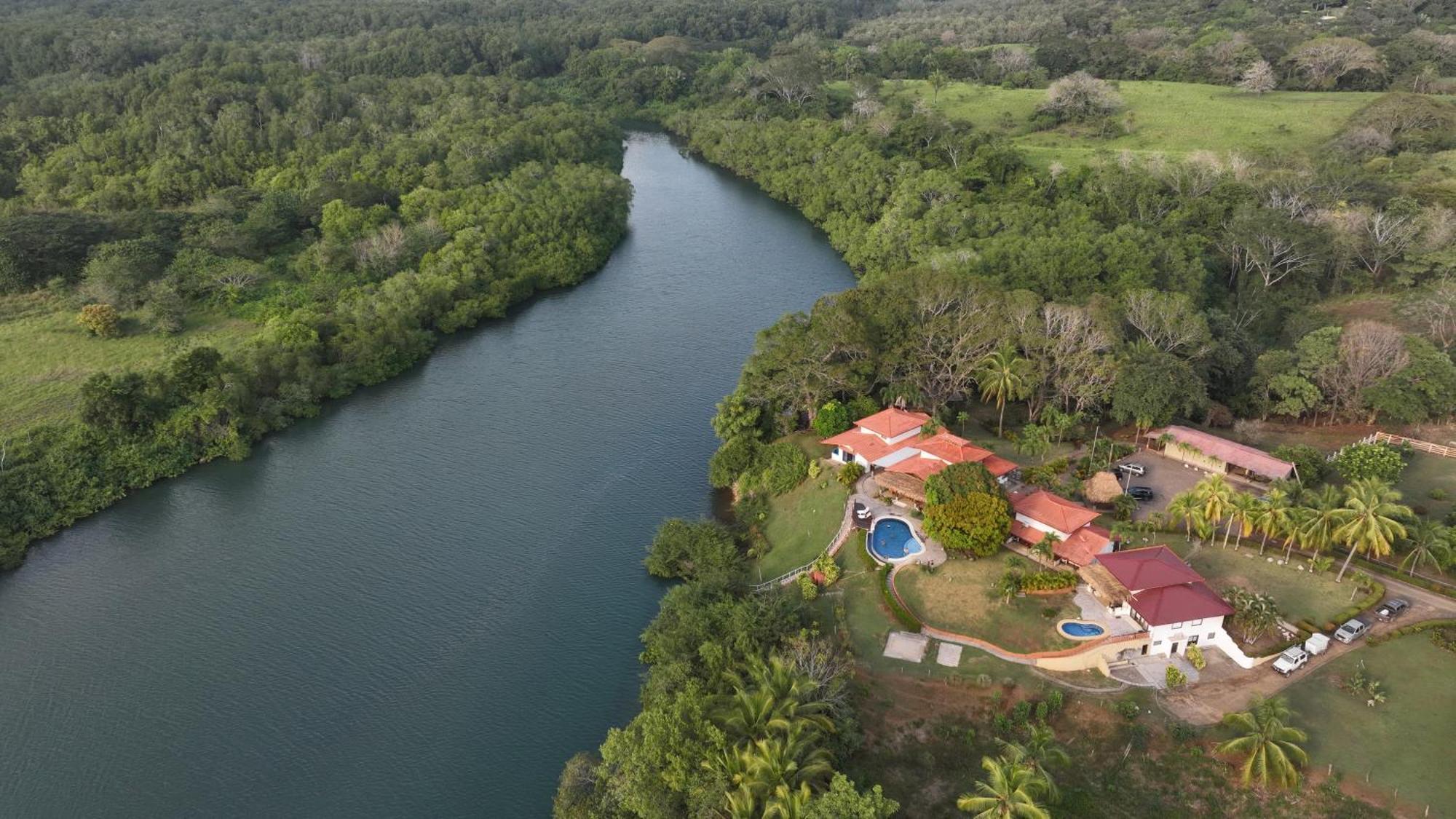 Casa Caletas Boutique Hotel Puerto Coyote エクステリア 写真